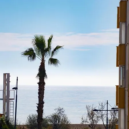 Apartment A 50 Metros Del Mar Con Parking