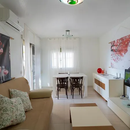 A 50 Metros Del Mar Con Parking Apartment