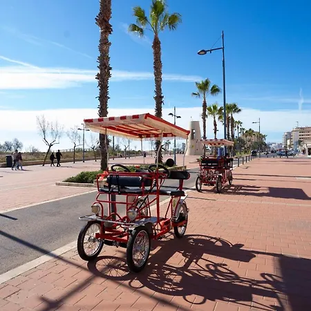 Apartment A 50 Metros Del Mar Con Parking *